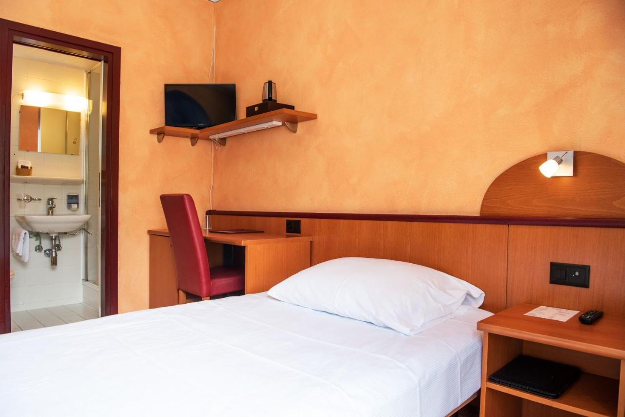 Hotel Al Giardinetto Biasca Esterno foto