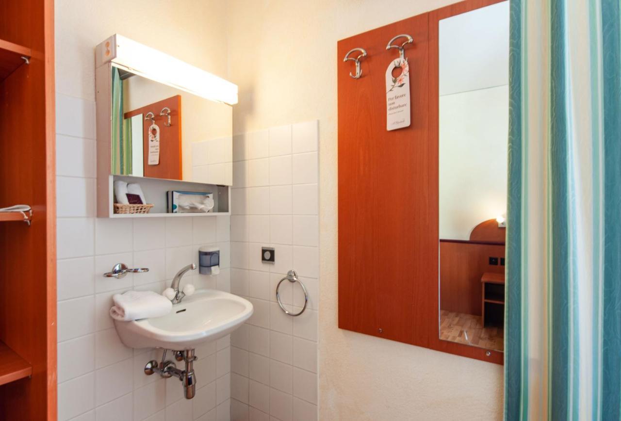 Hotel Al Giardinetto Biasca Esterno foto