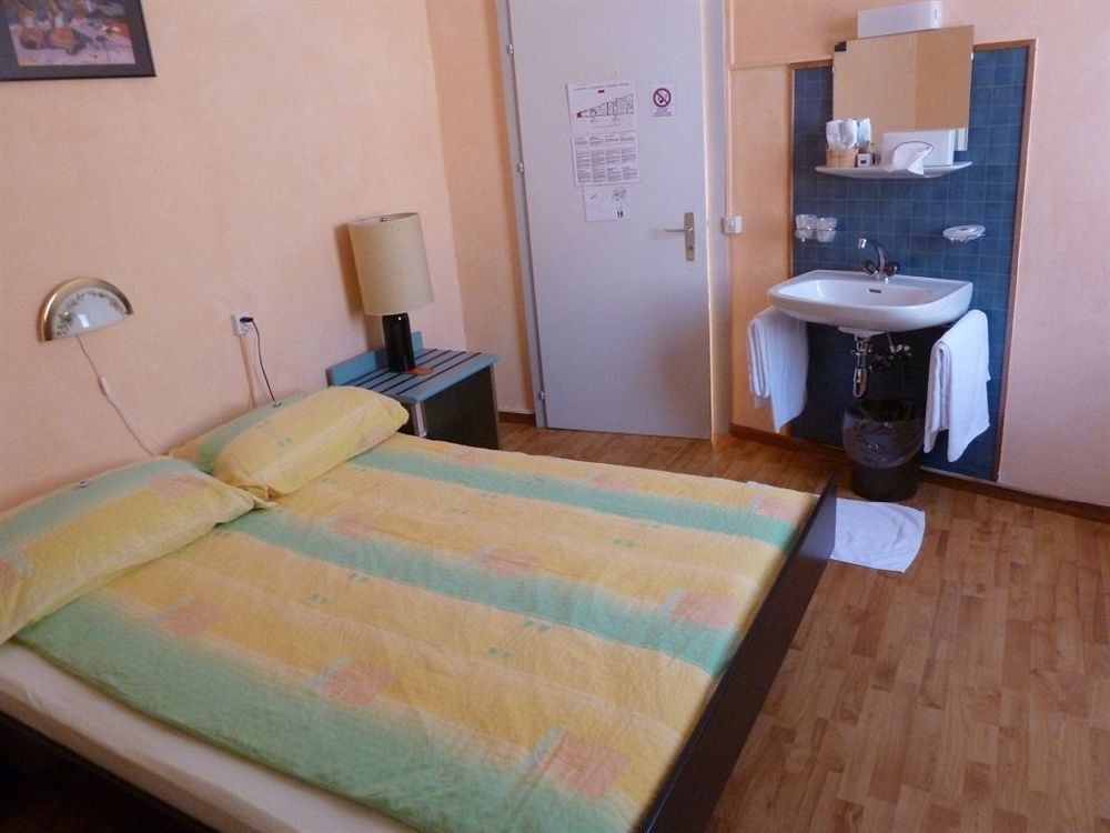 Hotel Al Giardinetto Biasca Esterno foto